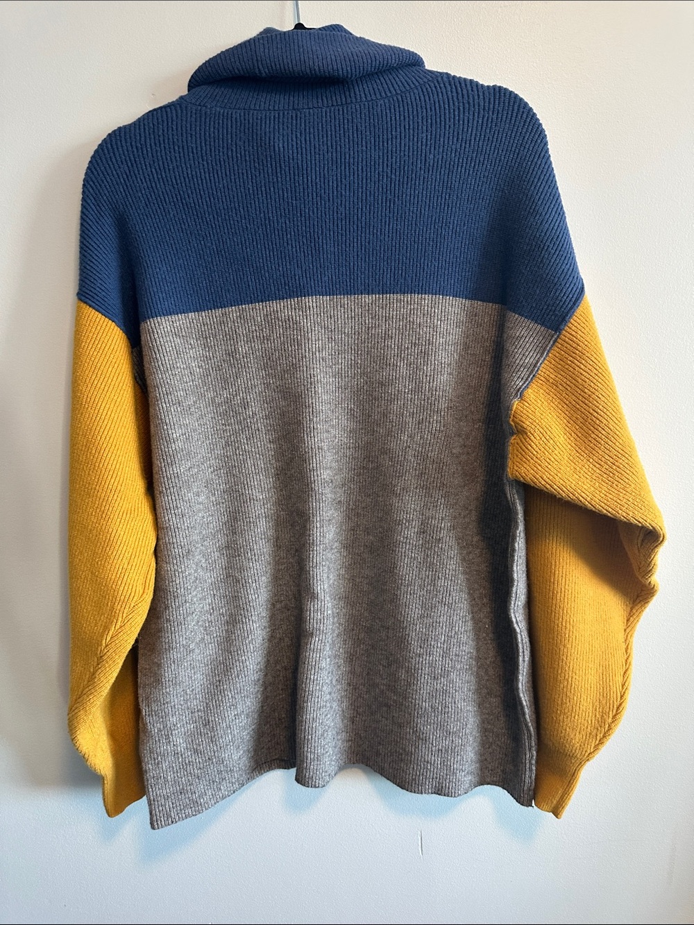 Free People - Medium Women’s Colorblock Turtleneck Sweater - Blue, Gray & Mustar - Picture 4 of 6